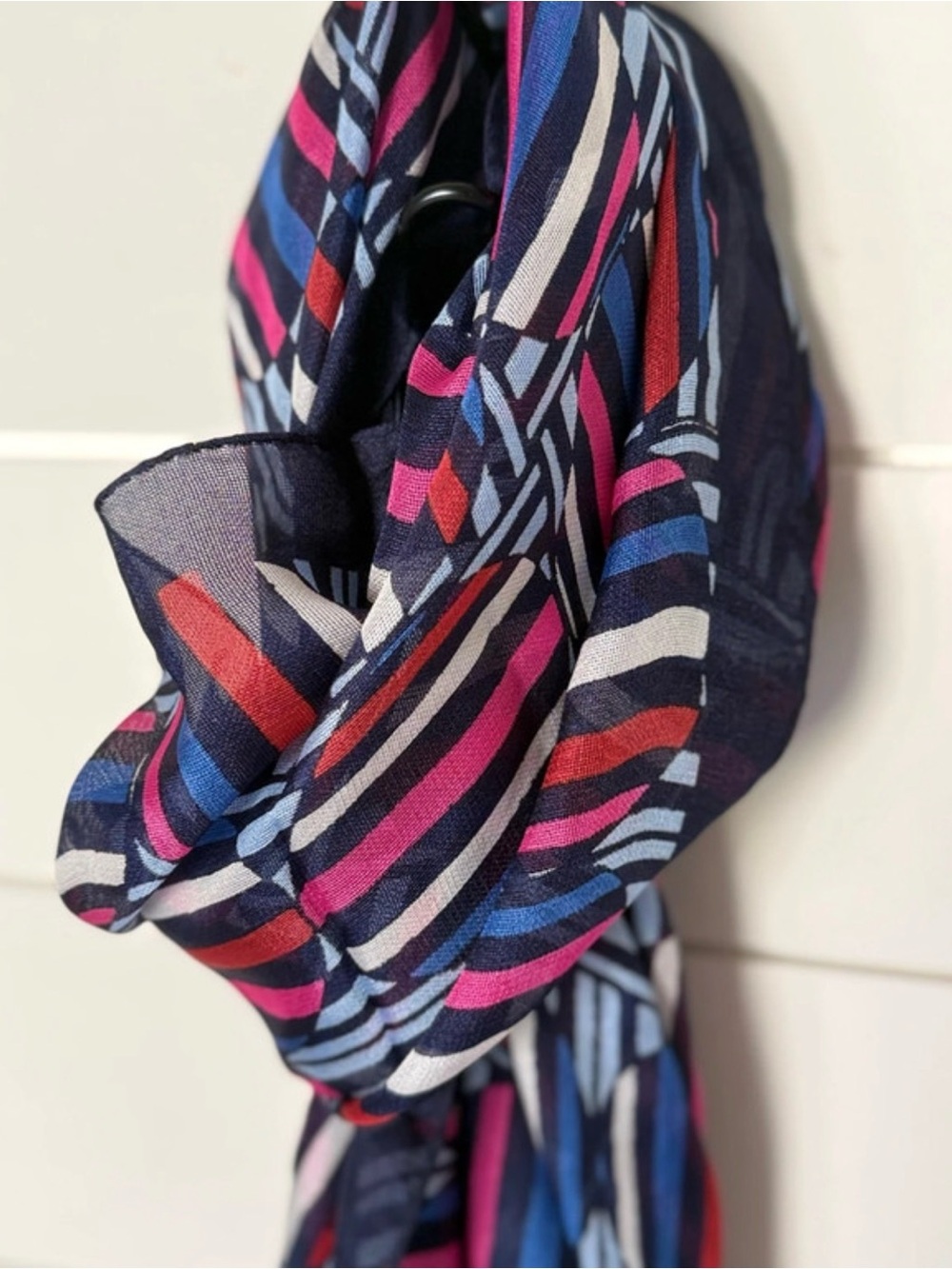 100% Silk Scarf, Wrap, Belt Excellent Condition Worth New York